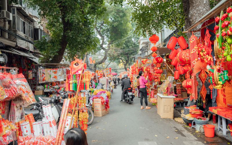 Tem xác thực điện tử chống hàng giả dịp Tết: Doanh nghiệp cần chuẩn bị gì?
